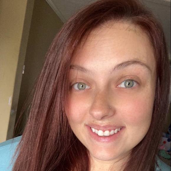 Meet your Posher, Brittany - Picture 1 of 1